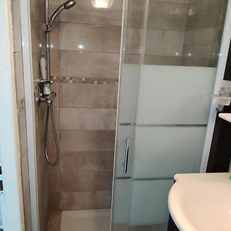 Occitanie Apartman *